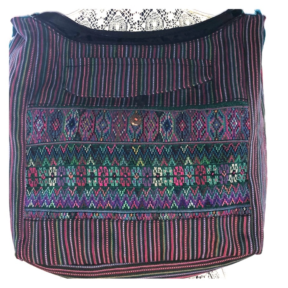 Mexican shoulder bag w/ detail